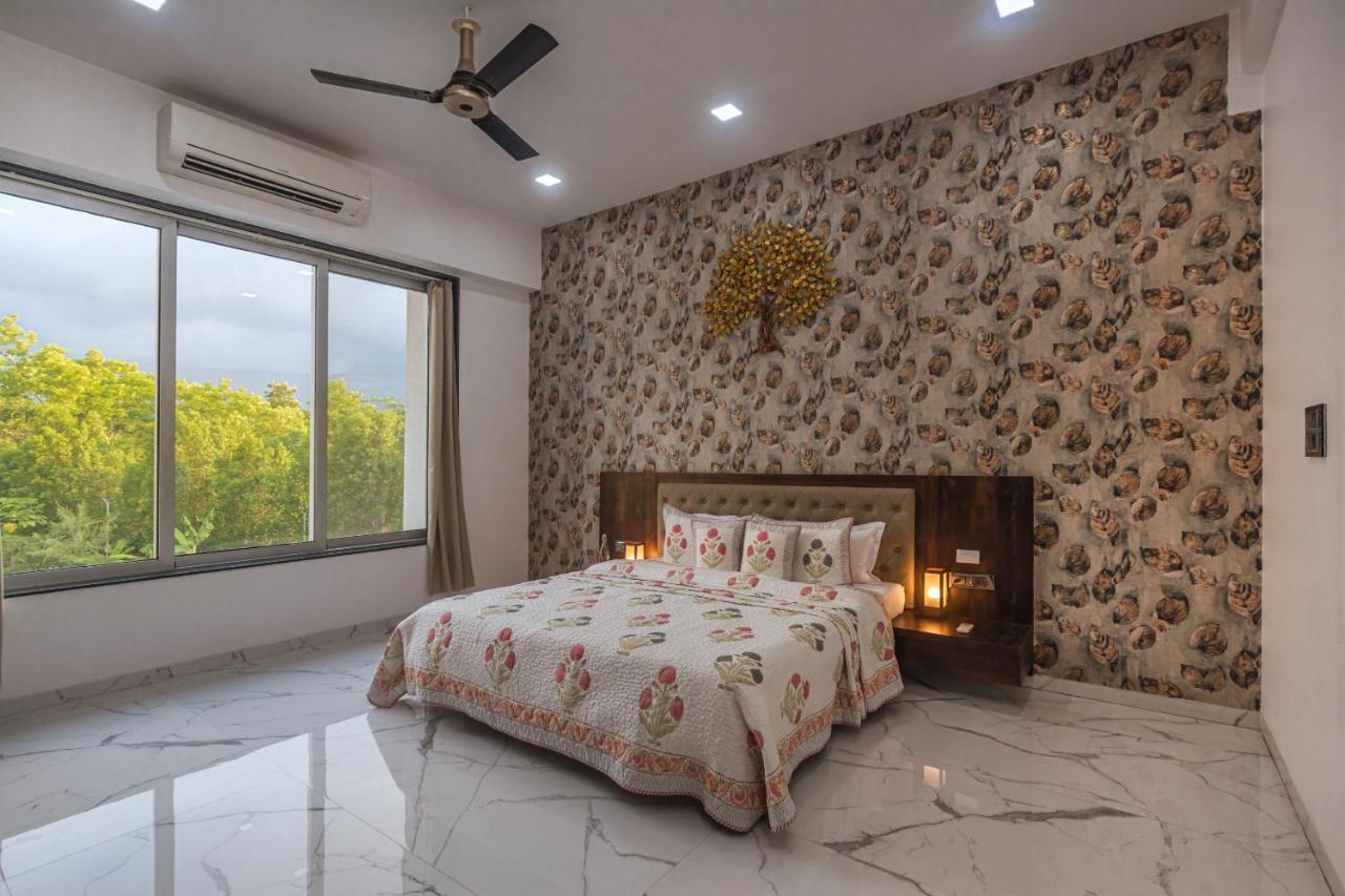 Saffronstays Odyssey, Karjat - 10 Acres Pet-Friendly Estate With Swimming Pool Chinchavli Екстериор снимка