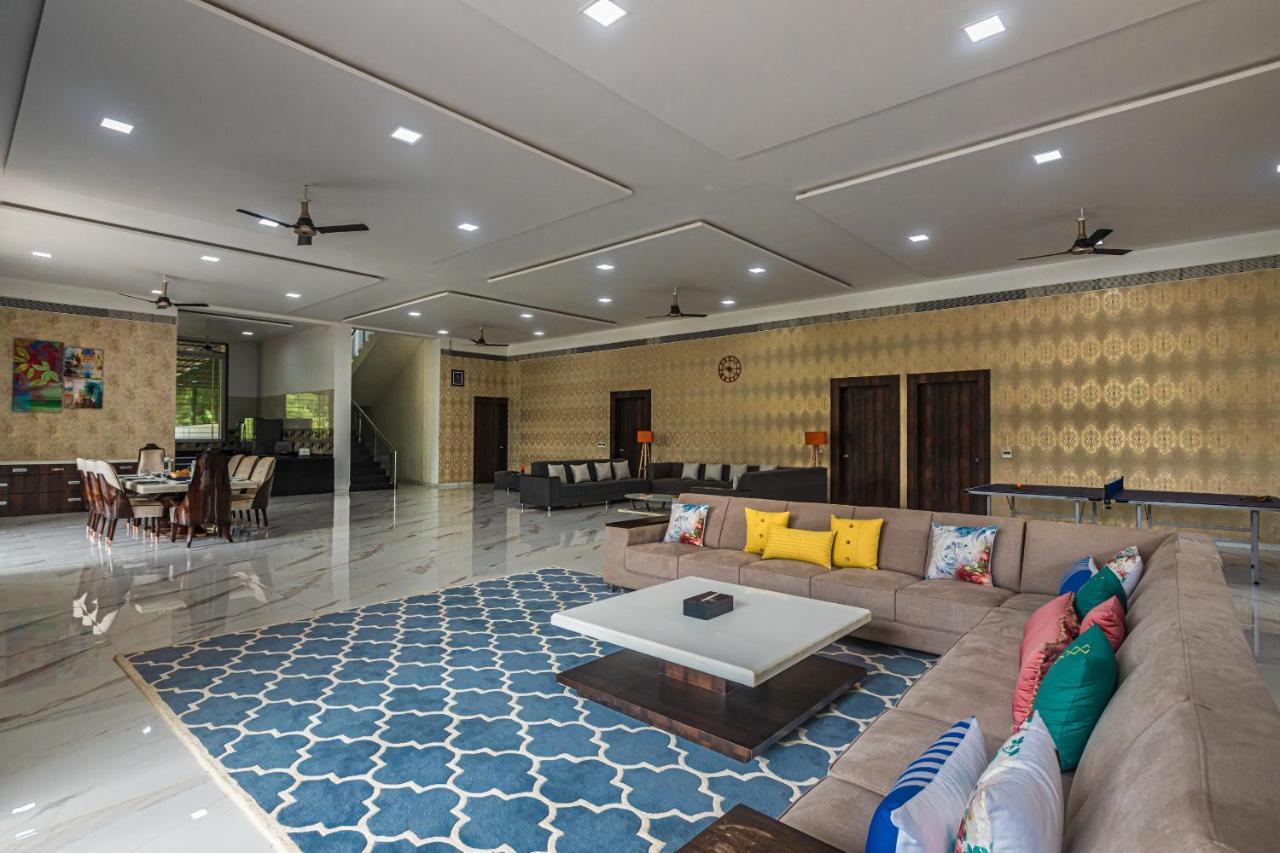 Saffronstays Odyssey, Karjat - 10 Acres Pet-Friendly Estate With Swimming Pool Chinchavli Екстериор снимка
