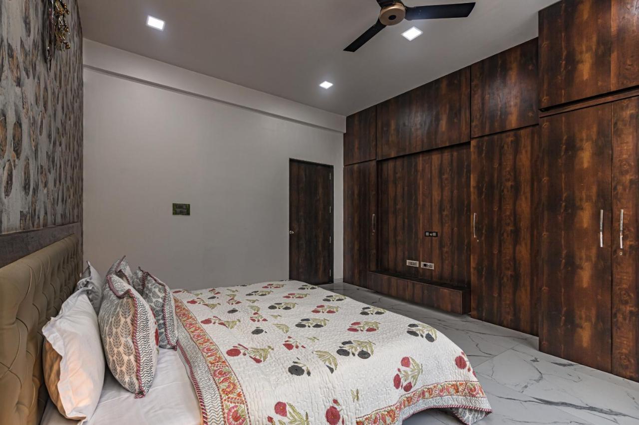 Saffronstays Odyssey, Karjat - 10 Acres Pet-Friendly Estate With Swimming Pool Chinchavli Екстериор снимка